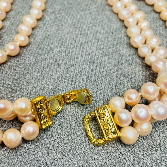 Pink Triple-Strand Freshwater Pearl Necklace w/ Magnetic Clasp - Picture 6 of 6